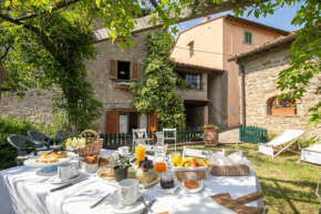 Stone built farmhouse Antica Torre by VacaVilla Lamole